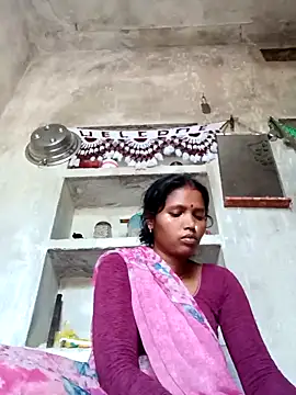 Snapshot of Cm_pooja chatting on September 14, 2025, 3:18 am Cm pooja online show from September 14, 2025, 3:18 am