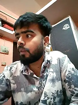 soniriyaa010101 online show from December 3, 2025, 10:25 am