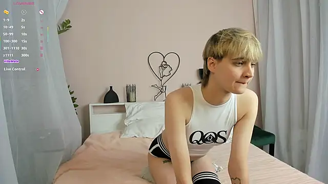 Astrellia online show from October 16, 2025, 10:56 am