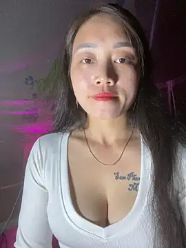 Snapshot of chipp-bong chatting on November 15, 2025, 2:54 pm chipp-bong online show from November 15, 2025, 2:54 pm