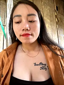 Snapshot of chipp-bong chatting on October 29, 2025, 1:04 am chipp-bong online show from October 29, 2025, 1:04 am