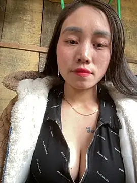 chipp-bong online show from February 3, 2026, 6:11 am