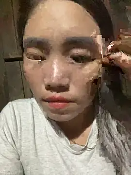 Snapshot of chipp-bong chatting on September 11, 2025, 12:49 pm chipp-bong online show from September 11, 2025, 12:49 pm