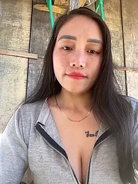 Snapshot of chipp-bong chatting on November 30, 2025, 2:34 am chipp-bong online show from November 30, 2025, 2:34 am