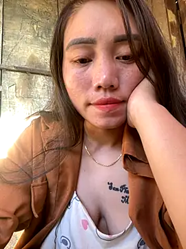 Snapshot of chipp-bong chatting on October 10, 2025, 12:33 am chipp-bong online show from October 10, 2025, 12:33 am