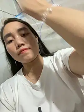 Snapshot of chipp-bong chatting on September 15, 2025, 10:59 am chipp-bong online show from September 15, 2025, 10:59 am