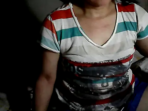 yoursPinayMama1682 online show from September 20, 2025, 12:15 am