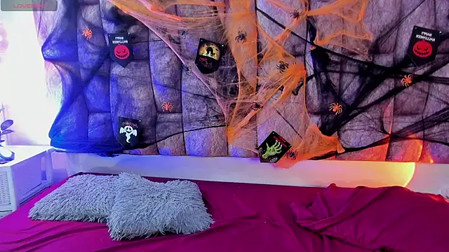 Snapshot of miss-dahlia chatting on October 11, 2025, 2:18 pm miss-dahlia online show from October 11, 2025, 2:18 pm