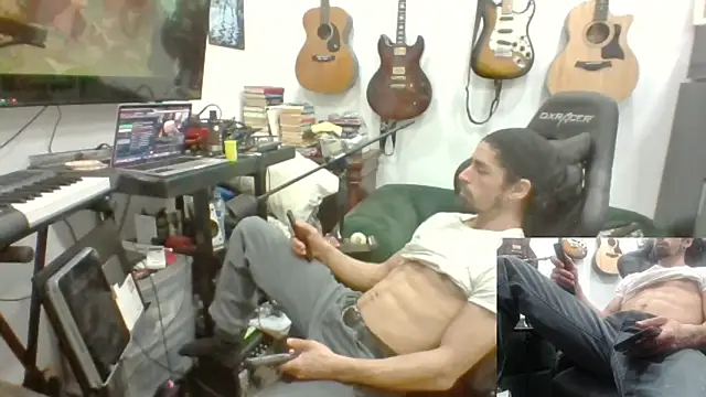 Snapshot of Stringin69 chatting on February 5, 2026, 7:37 am Stringin69 online show from February 5, 2026, 7:37 am