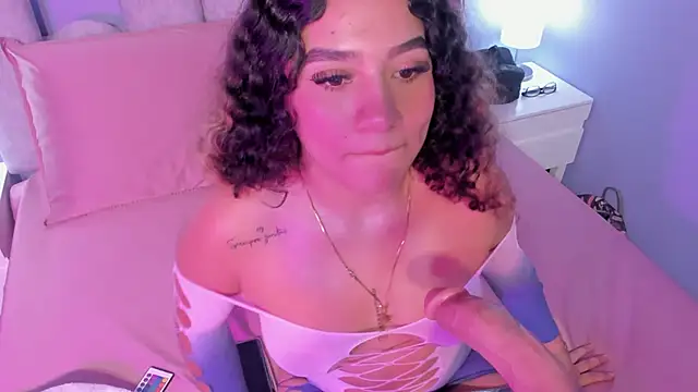 mia cataleiya online show from October 1, 2025, 11:36 am