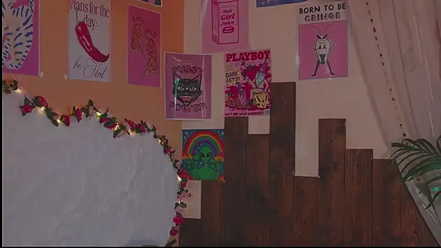 Charming winky online show from April 1, 2026, 1:41 pm