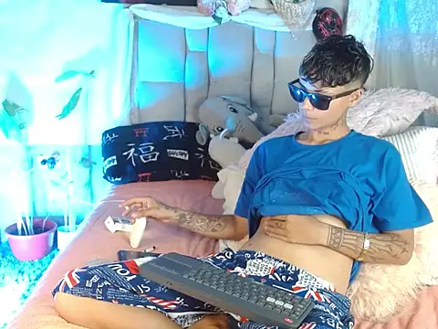 Dorland777 online show from November 17, 2025, 4:49 am