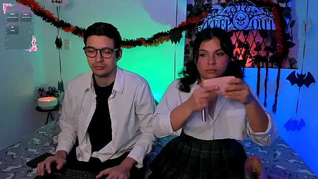 Snapshot of kylietimothee chatting on October 18, 2025, 1:35 pm kylietimothee online show from October 18, 2025, 1:35 pm