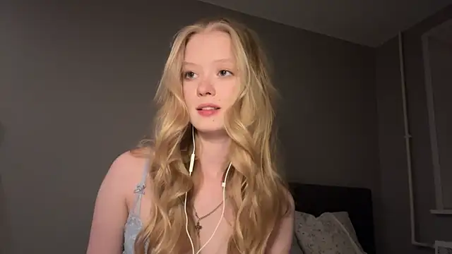 Snapshot of ShyGirl145 chatting on September 9, 2025, 6:28 pm ShyGirl145 online show from September 9, 2025, 6:28 pm