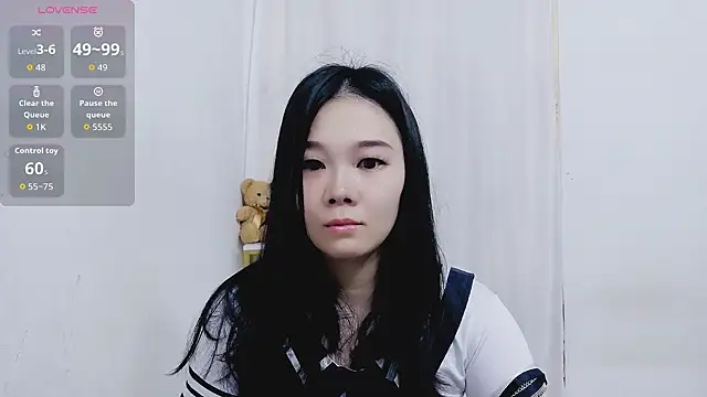 Txm123321 online show from April 10, 2026, 8:27 pm