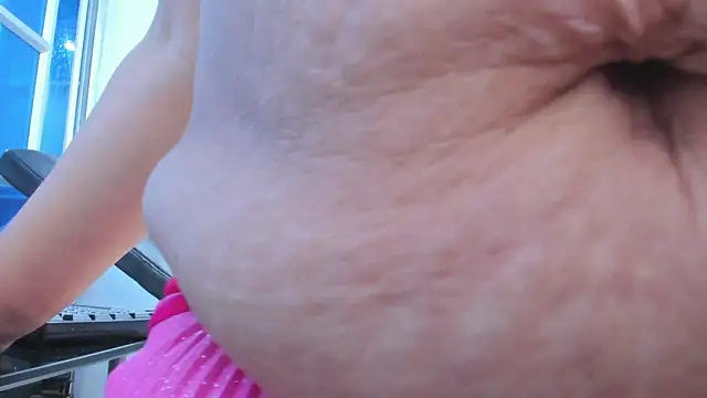 Snapshot of LeilaSmith_ chatting on February 14, 2026, 12:16 pm LeilaSmith online show from February 14, 2026, 12:16 pm