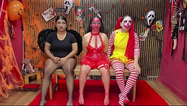 VantablackBDSMShow  online show from October 31, 2025, 1:41 pm