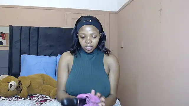 MilfBoobsxx online show from October 1, 2025, 3:11 am