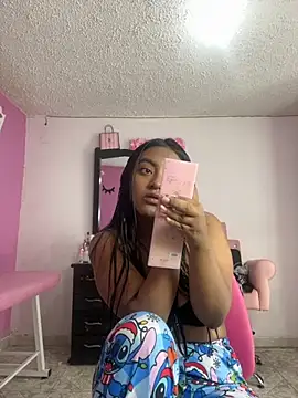 Snapshot of Horny_sophie chatting on November 28, 2025, 2:12 am Horny sophie online show from November 28, 2025, 2:12 am