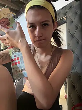 Caroline daring online show from June 2, 2026, 5:13 pm