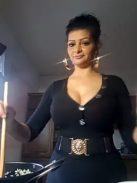 Snapshot of Pillango1212 chatting on November 27, 2025, 12:05 pm Pillango1212 online show from November 27, 2025, 12:05 pm