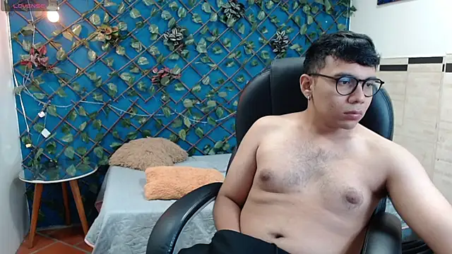 titanxero online show from October 5, 2025, 11:34 am