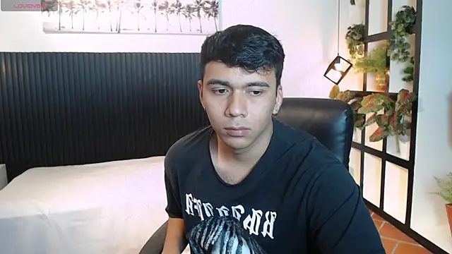 titanxero online show from November 25, 2025, 12:16 pm