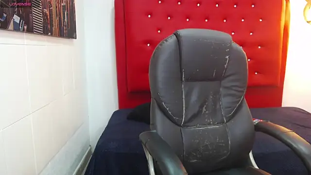 titanxero online show from November 7, 2025, 7:07 pm