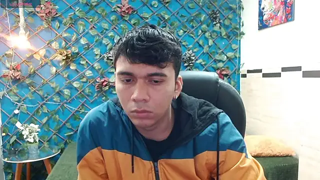 titanxero online show from December 1, 2025, 6:42 pm