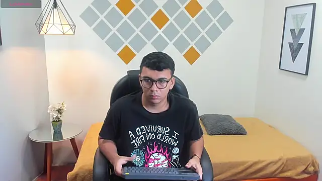 titanxero online show from September 30, 2025, 11:49 am