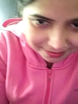 Hot-Pooja25 online show from January 15, 2026, 5:11 am