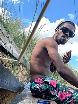 toy-boyluv online show from October 6, 2025, 6:41 pm