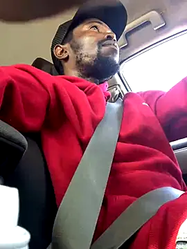 toy-boyluv online show from September 17, 2025, 4:42 pm