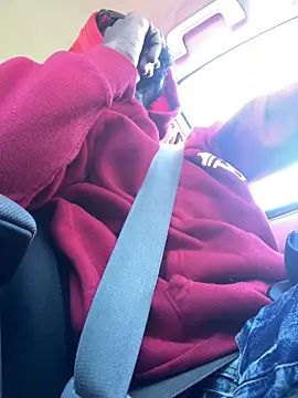 toy-boyluv online show from September 16, 2025, 1:23 pm