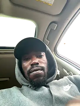 toy-boyluv online show from September 24, 2025, 11:10 pm