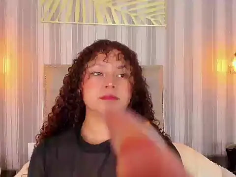 Snapshot of Sofiapassionne chatting on January 15, 2026, 1:25 pm Sofiapassionne online show from January 15, 2026, 1:25 pm