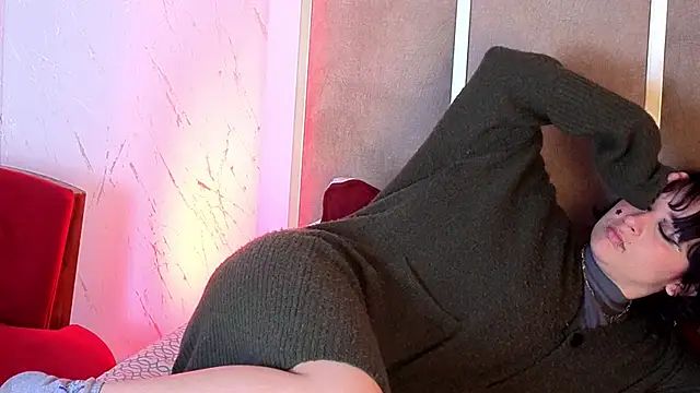 RobinBennett online show from September 18, 2025, 4:43 pm