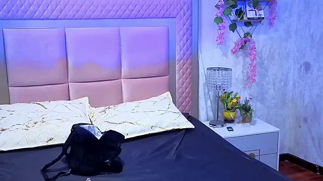 RobinBennett online show from October 8, 2025, 12:07 pm