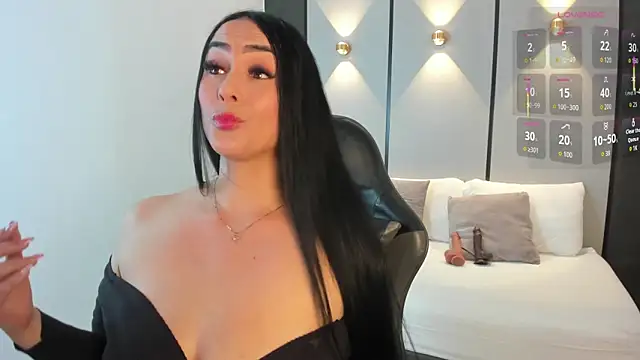 ashly moonn online show from June 10, 2026, 12:39 pm