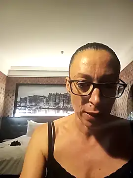 Astrid3 online show from September 30, 2025, 8:59 pm