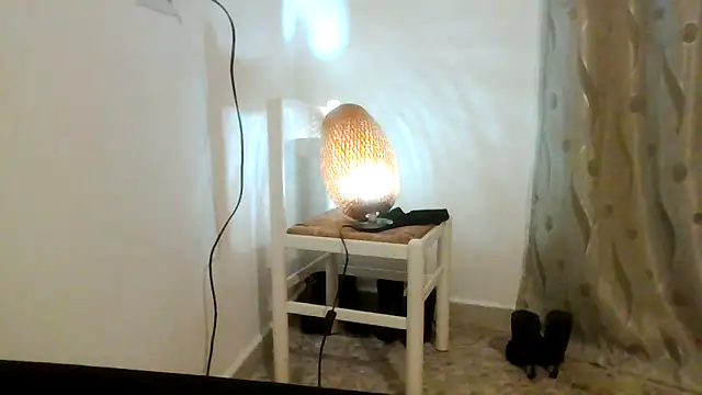 Astrid3 online show from December 22, 2025, 2:11 am