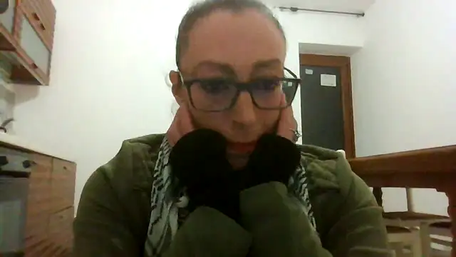 Astrid3 online show from November 24, 2025, 8:09 pm