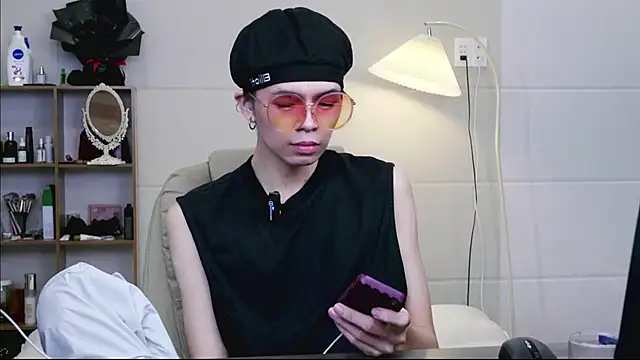 Ozzy boy86 online show from September 10, 2025, 3:05 am