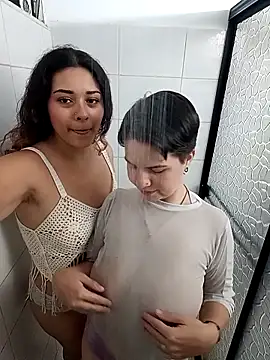 AmbarAndValery online show from September 17, 2025, 3:52 am