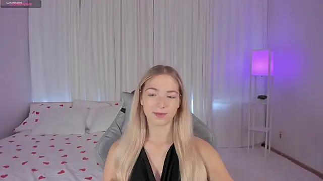 Susan Mimi online show from September 23, 2025, 3:24 am