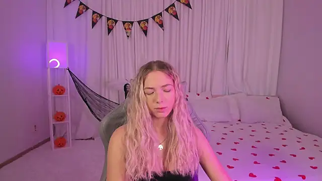 Susan Mimi online show from October 25, 2025, 1:49 am