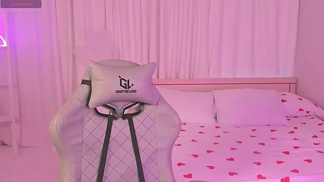 Susan Mimi online show from November 30, 2025, 3:29 am