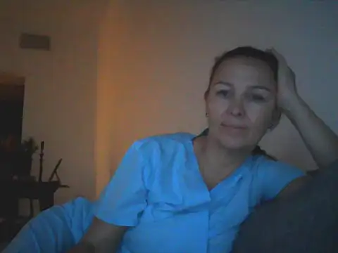 Snapshot of Avelinii chatting on May 11, 2026, 3:07 pm Avelinii online show from May 11, 2026, 3:07 pm
