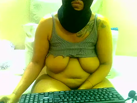 Snapshot of Sweetcandyxxxx30 chatting on October 13, 2025, 6:37 am Sweetcandyxxxx30 online show from October 13, 2025, 6:37 am