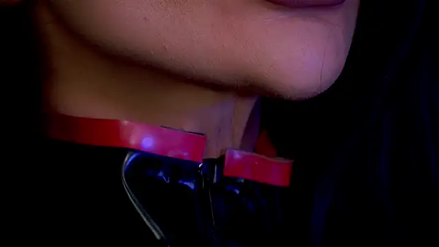 EleniaDevons online show from September 13, 2025, 11:43 am